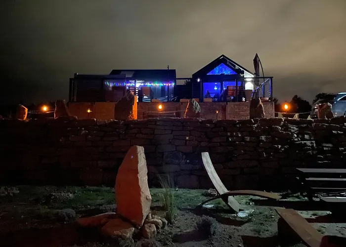 Moon Hill's Lord Apartment